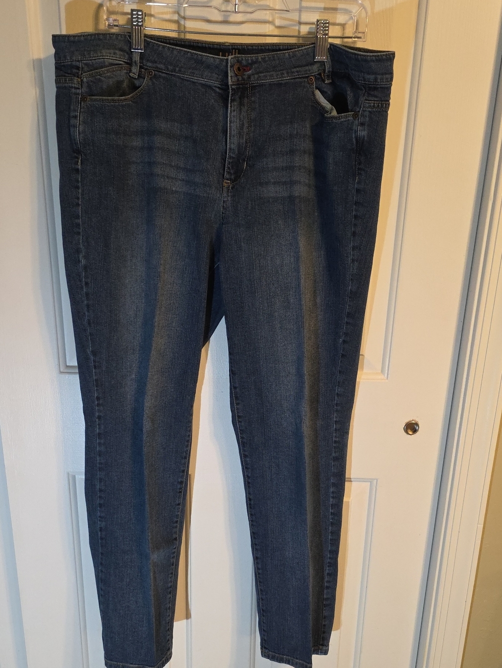 J. Jill Slim Stretch Skinny Jeans in Dark Blue